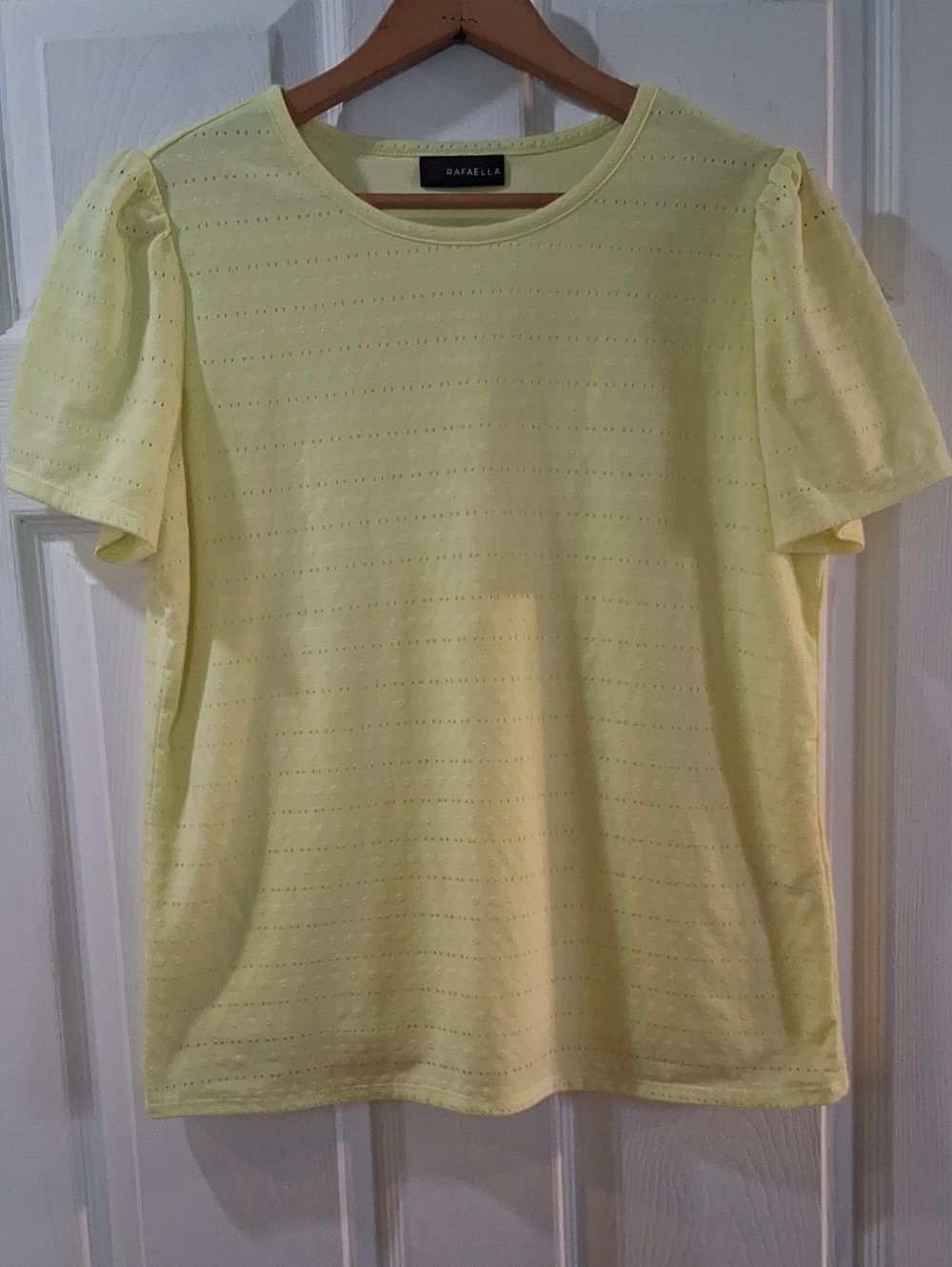 Rafaella Lightweight Eyelet Layered Short Sleeve Top - Pale Yellow